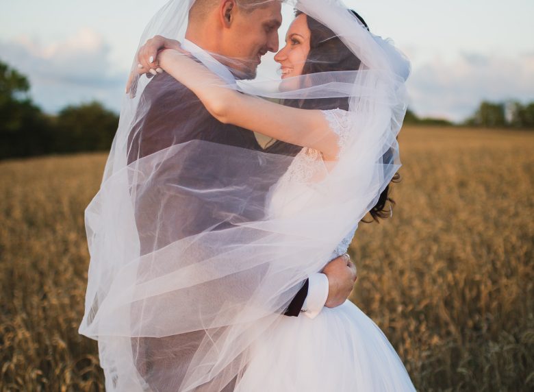 結婚式 持ち出し費用