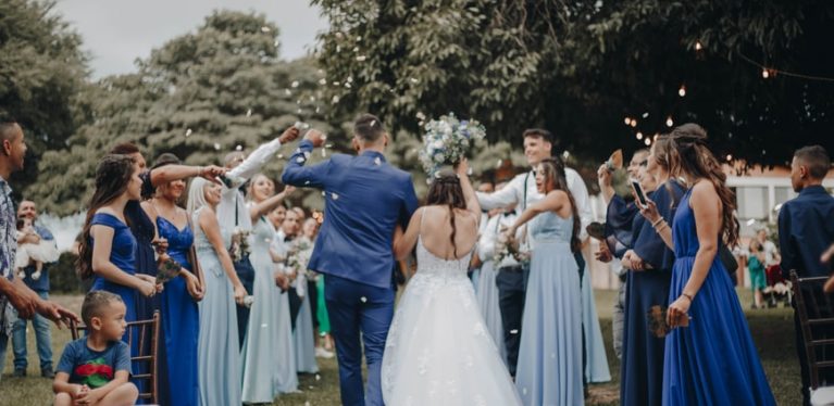 結婚式　60人